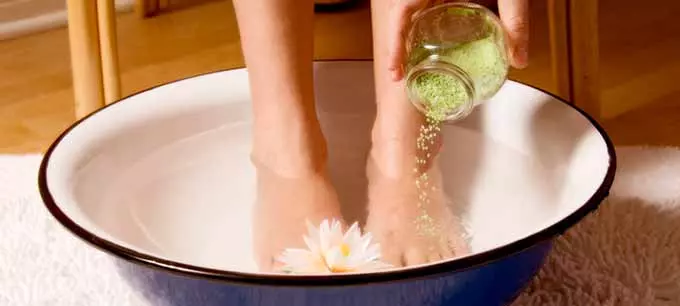 ванночка для ног с солью